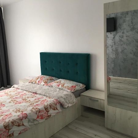 Garsoniera Centru Apartment Galaţi Екстериор снимка